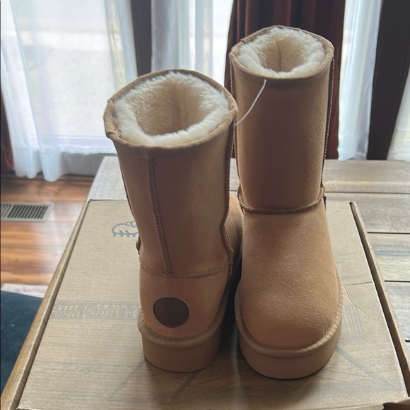 Tan Shearling-Lined Boots - Picture 1 of 3